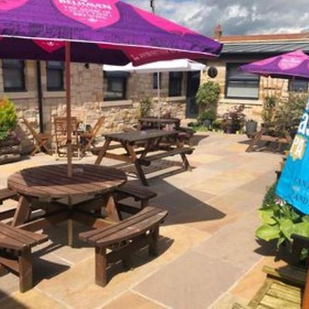 לינה וארוחת בוקר Norham The Masons Arms מראה חיצוני תמונה